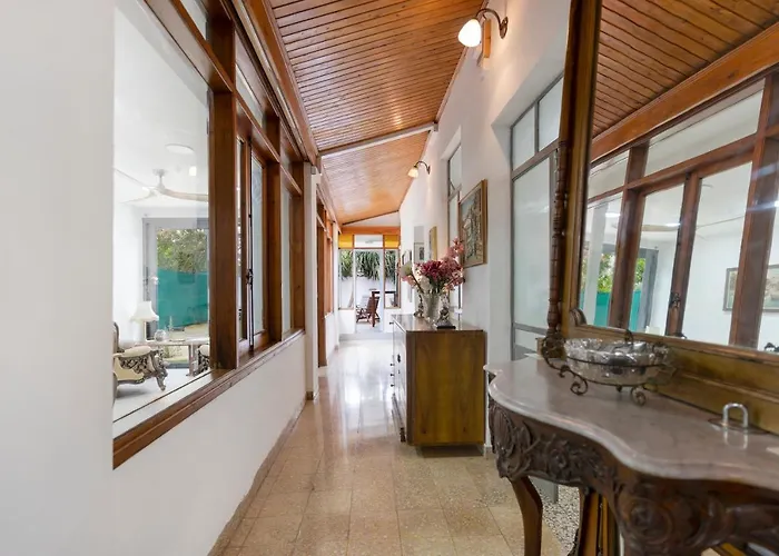 בית נופש To Hani - Large Traditional House *