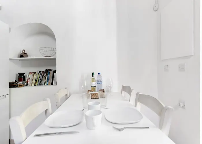 To Hani - Large Traditional House בית נופש