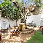 Vakantiehuis To Hani - Large Traditional House *